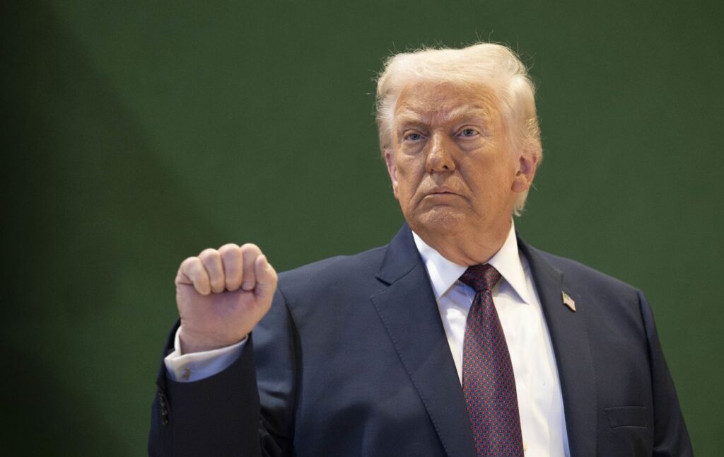 Трамп попередив НАТО про