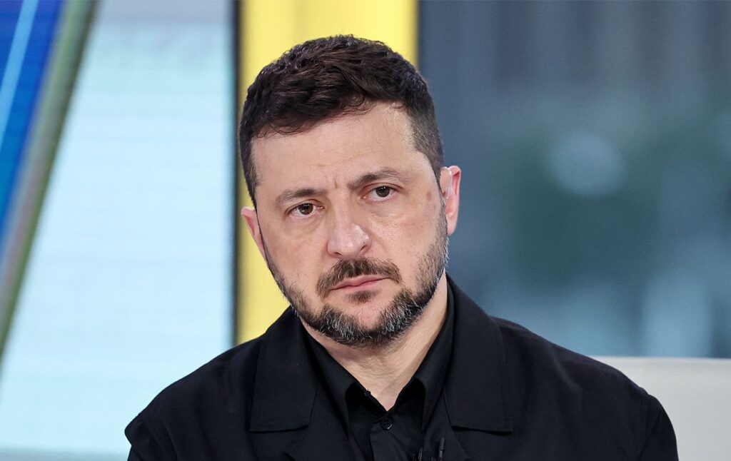 Вихід з Донбасу - це програш для України, - Зеленський