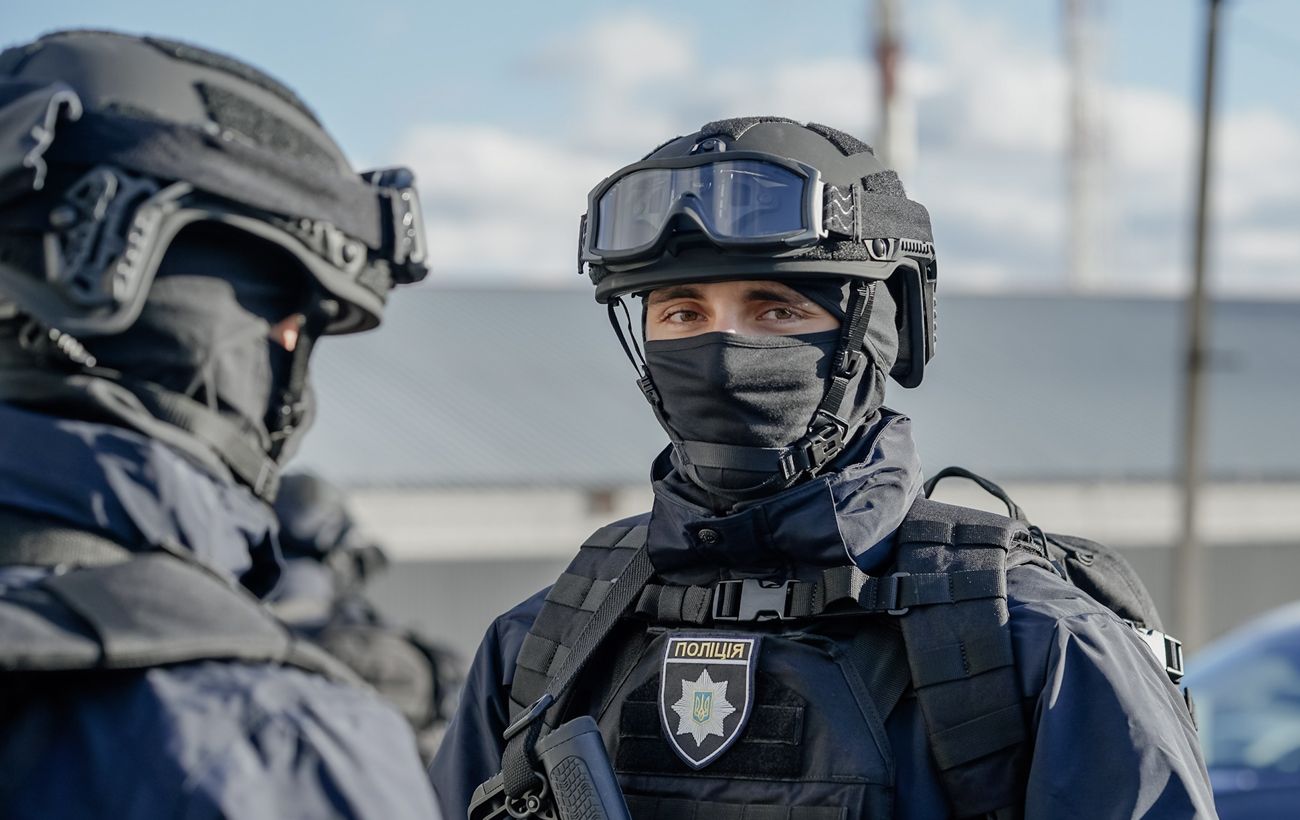 Напади, погрози та велика наркомережа: Нацполіція викрила зв’язок U420 з