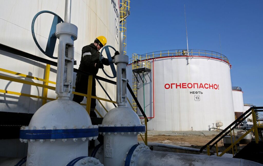 Єдиний НПЗ Грузії повністю відмовляється від російської нафти: у чому причина