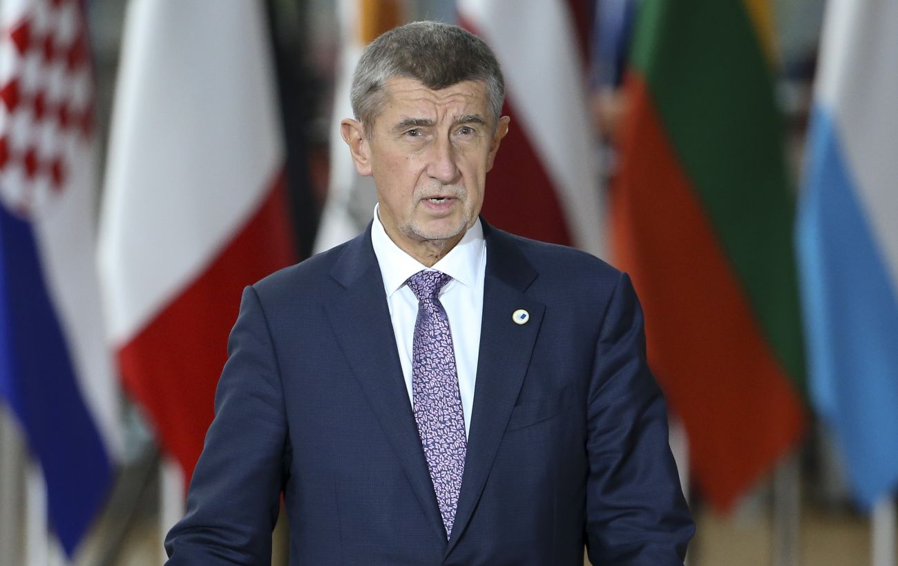 Прем’єр Чехії зустрінеться із Зеленським у Вірменії, але до України їхати не планує