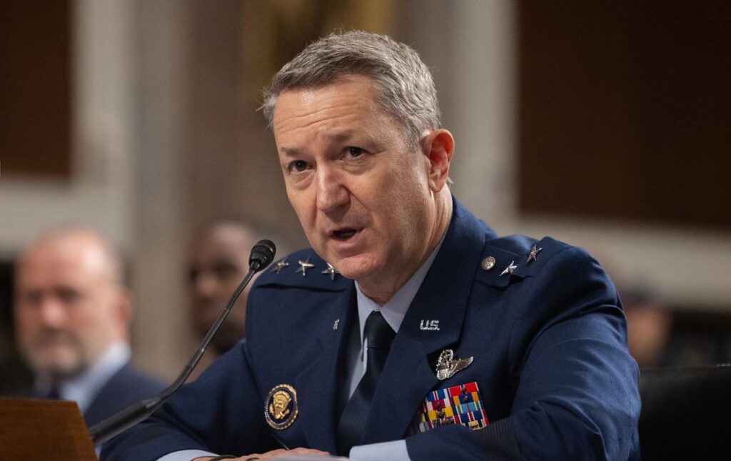 Топ-генерал США визнав, що Росія допомагає Ірану у війні