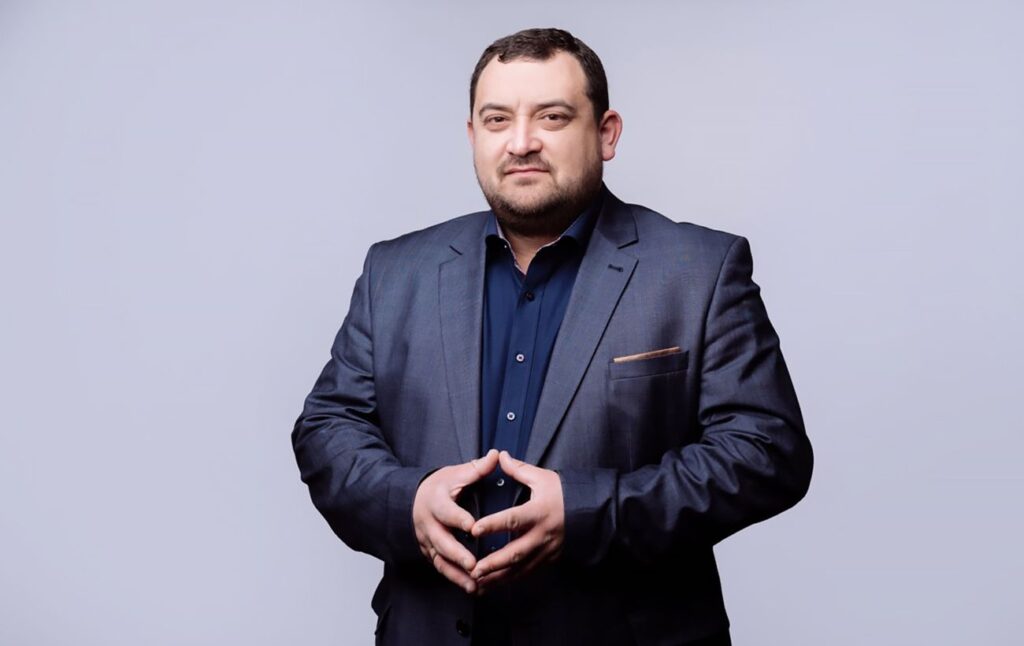 Нардепа Кузьміних затримали після 4 років неявки до суду у справі про хабар