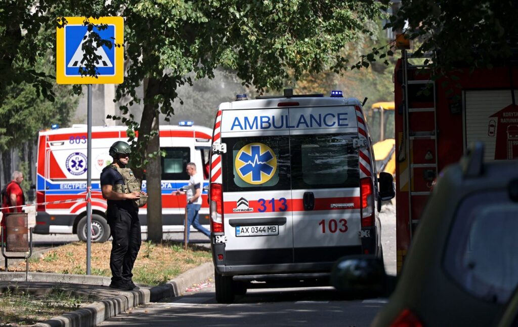 Окупанти вдарили ракетою по Харківщині, є загибла та поранені