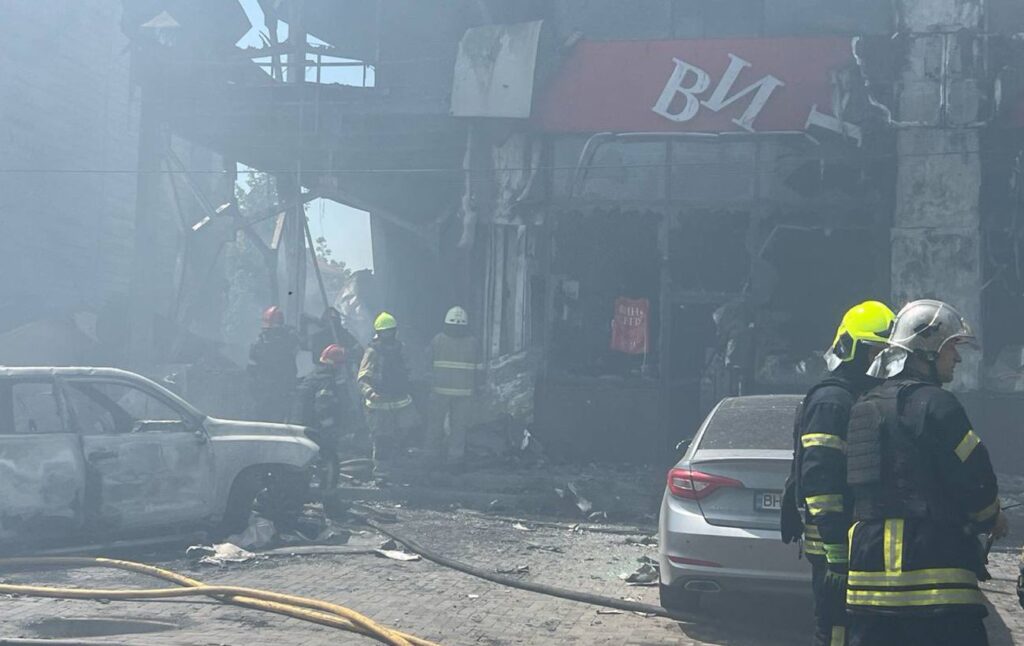 Дрон влетів у відділення