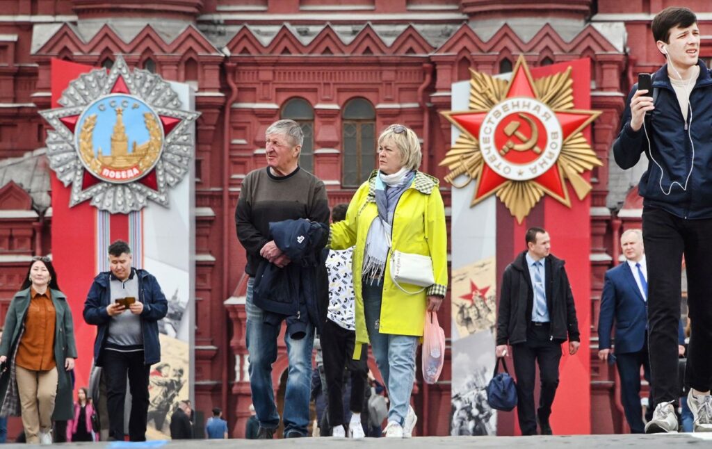 У ЄС хочуть продовжити санкції проти росіян та білорусів одразу до 2028 року